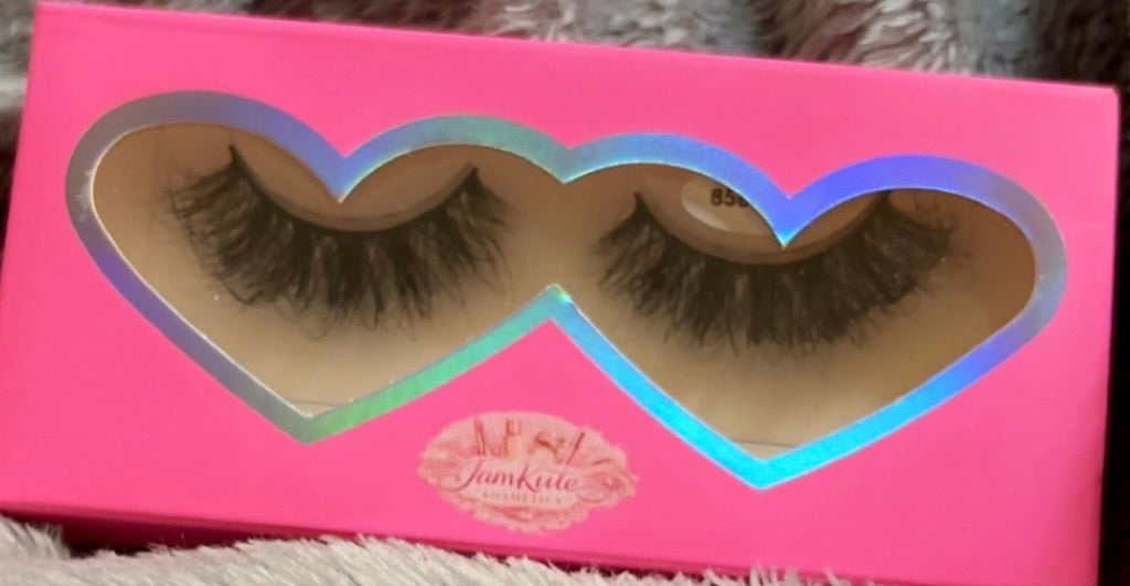 Pretty Little Liar (mink 20mm)